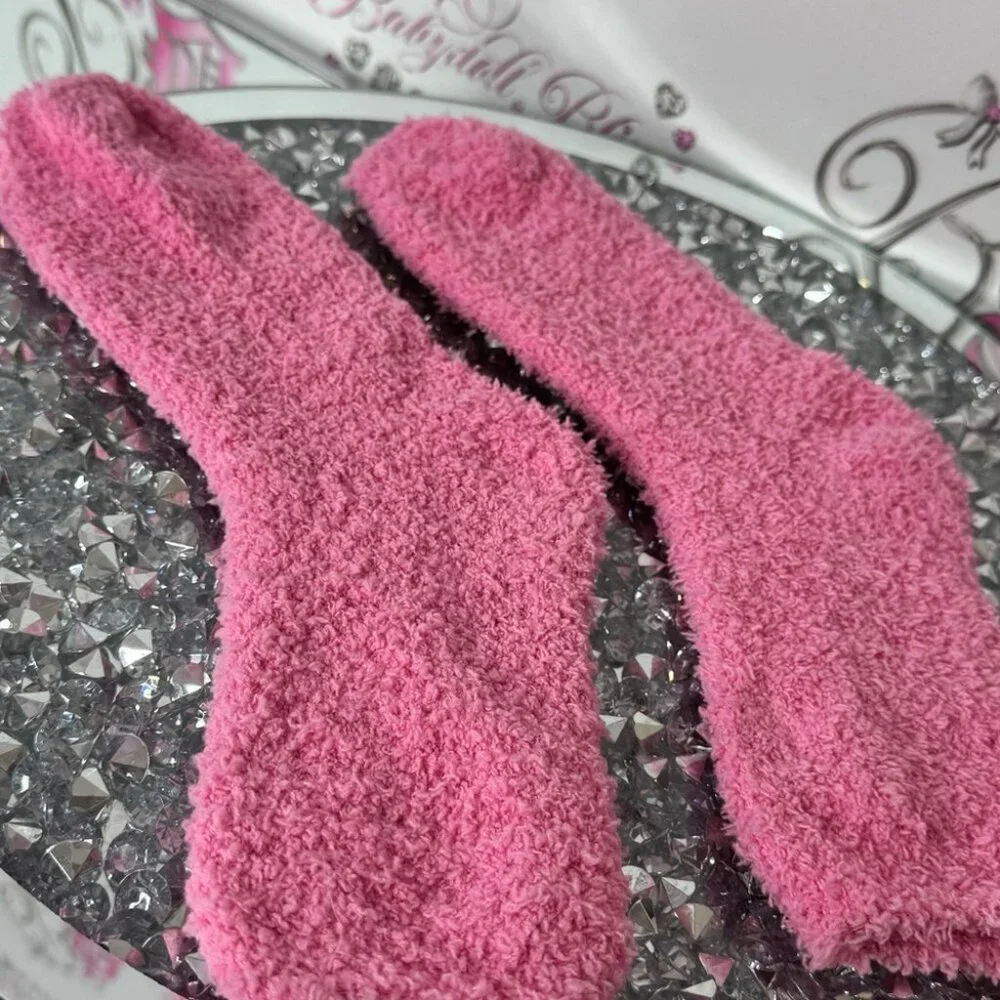 Cupcakes & cashmere socks brand new Cozy Pink Fuzzy Socks